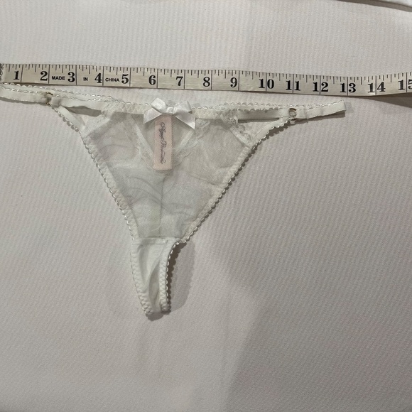 Agent Provocateur White Lace Bra - Picture 7 of 14